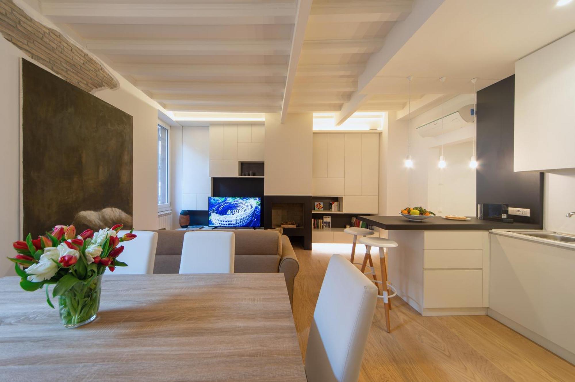 Banchi Nuovi, Modern And Cozy